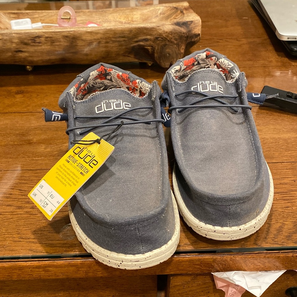 New men’s hey dude shoes size 11